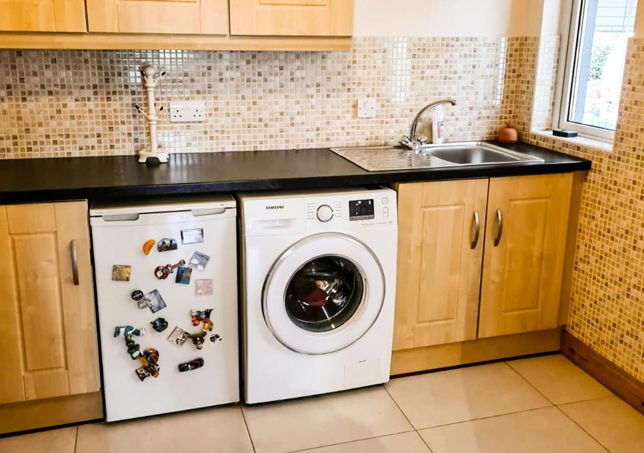 Moat Holiday Rental Lisnaskea Kültér fotó