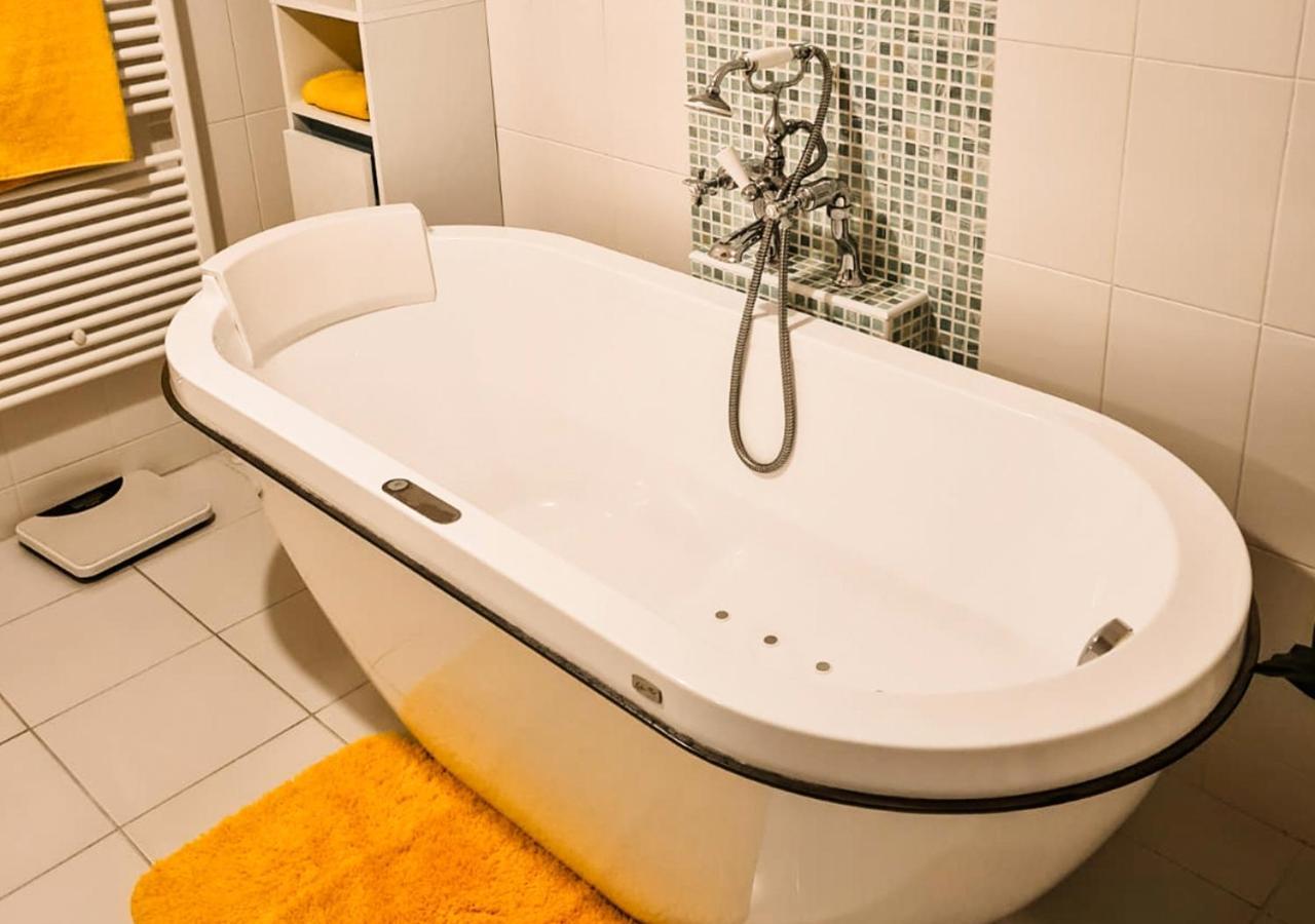 Moat Holiday Rental Lisnaskea Kültér fotó