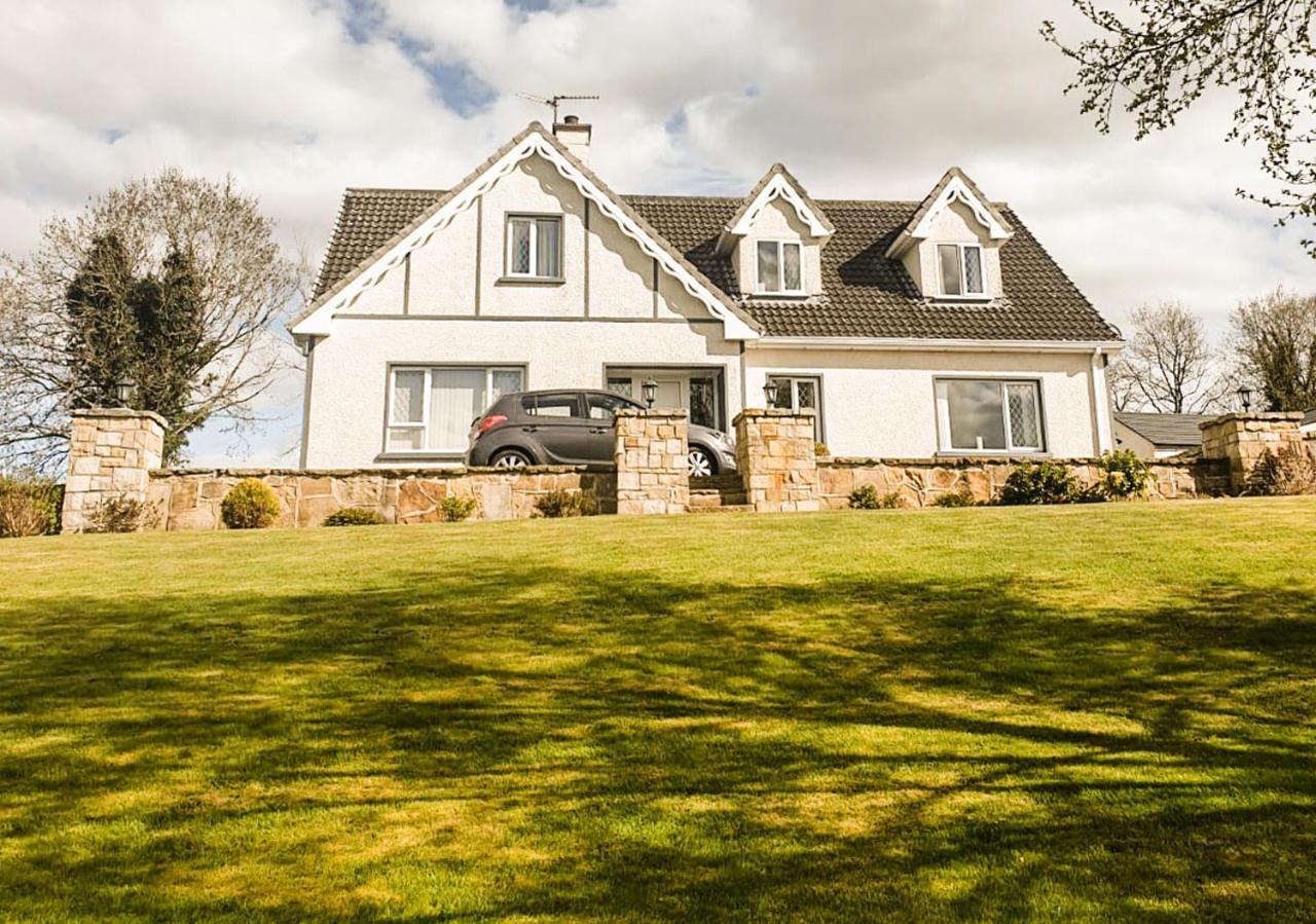 Moat Holiday Rental Lisnaskea Kültér fotó